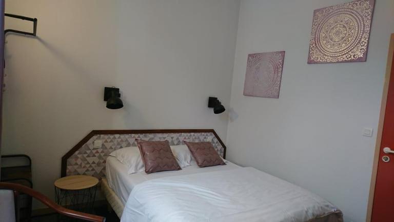 Hotel Les Deux Porches Verrieres  Ngoại thất bức ảnh
