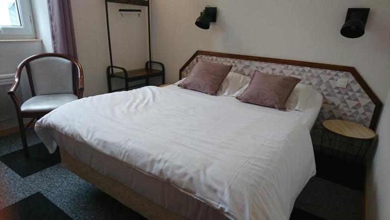 Hotel Les Deux Porches Verrieres  Ngoại thất bức ảnh