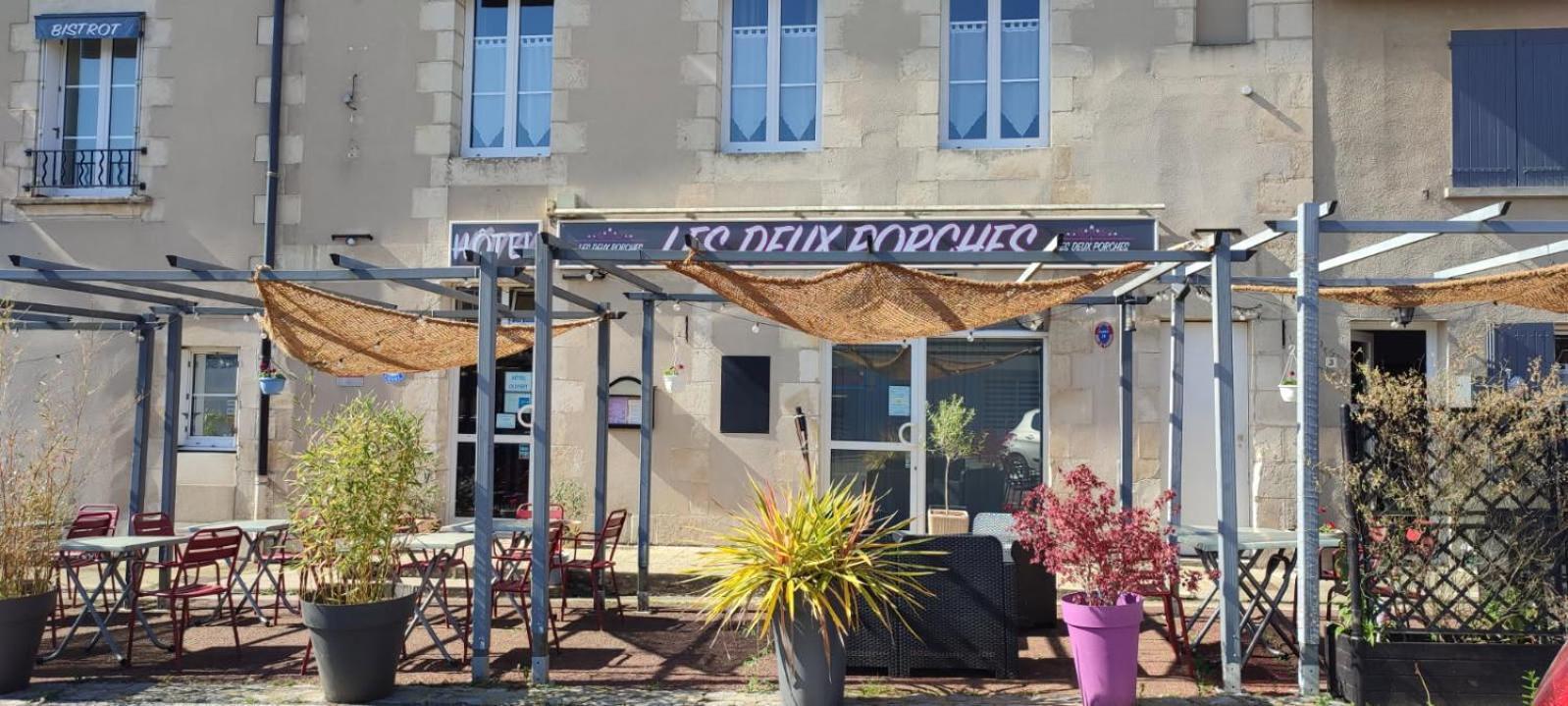Hotel Les Deux Porches Verrieres  Ngoại thất bức ảnh