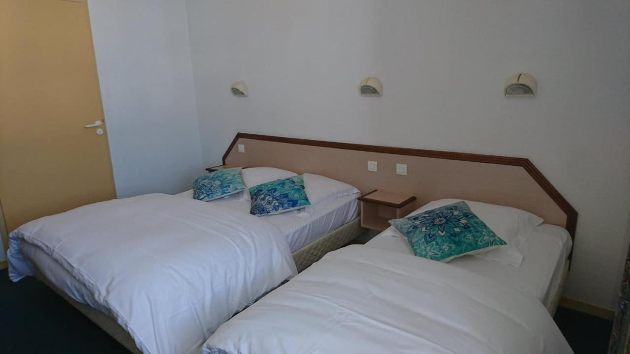 Hotel Les Deux Porches Verrieres  Ngoại thất bức ảnh